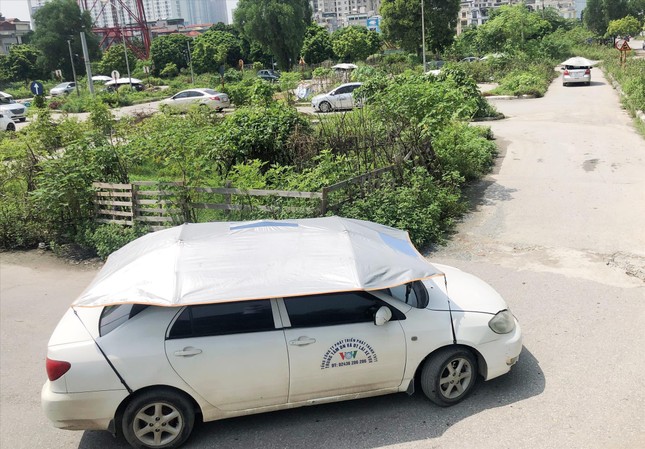 7 sân dạy lái xe 'chui' hoạt động giữa Hà Nội: Buông lỏng quản lý hay làm ngơ? ảnh 1