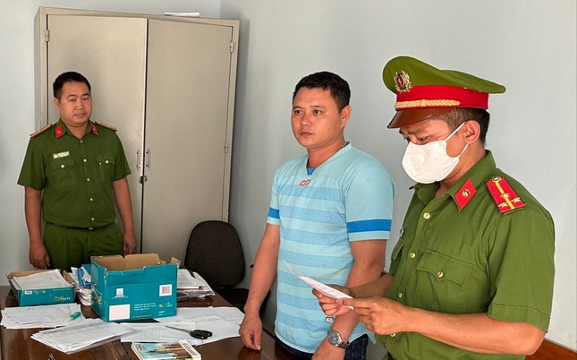 Phó chỉ huy quân sự xã nhận tiền 'chạy' không đi nghĩa vụ quân sự ảnh 1