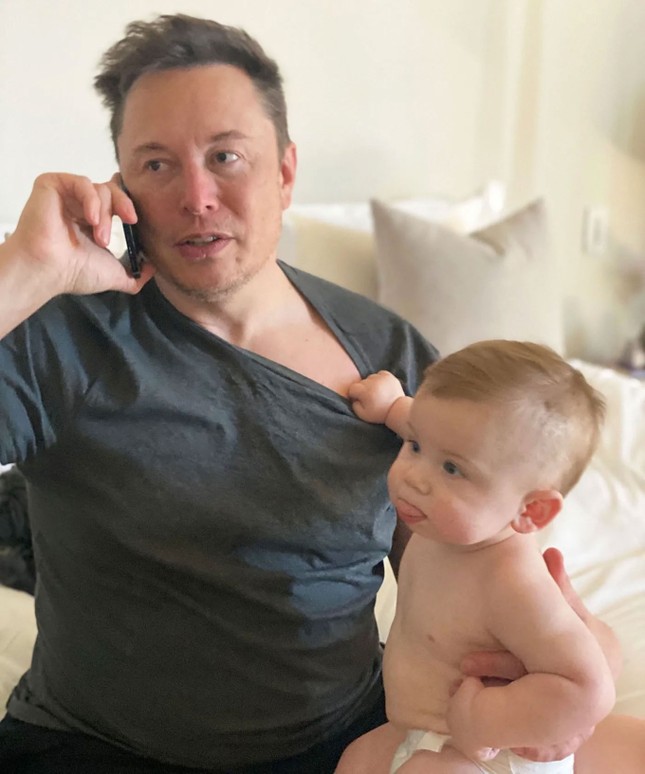 Tỷ phú Elon Musk kiện người yêu cũ ảnh 1