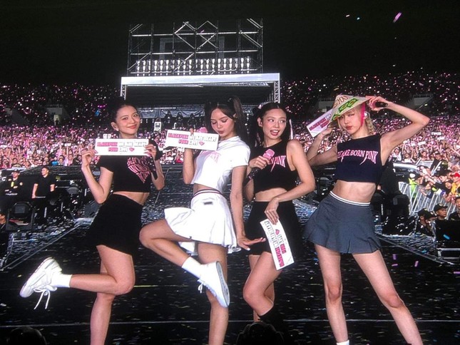 Doanh thu show diễn BlackPink tại Mỹ Đình gấp ba lần show ở Hàn Quốc ảnh 1