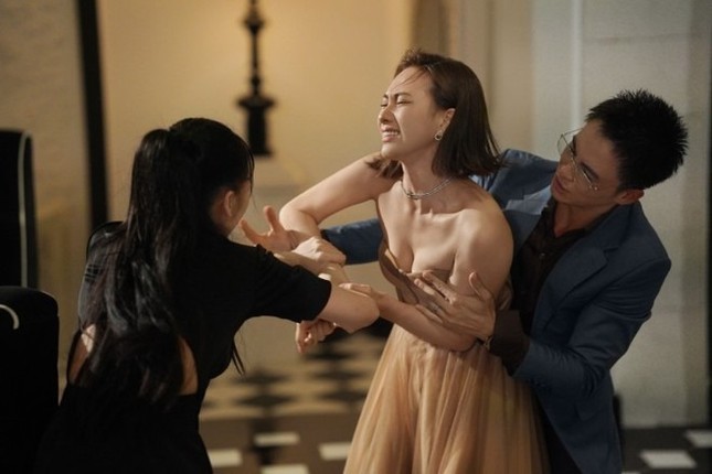 Phim ngoại tình, ngập cảnh 18+ có Miu Lê, Phương Anh Đào thu 13,5 tỷ đồng ảnh 1