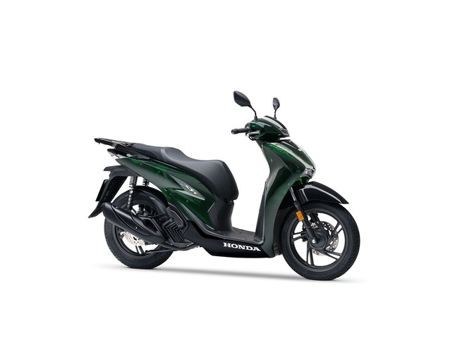 Honda SH Vetro với 'lớp áo' màu xanh thủy tinh trong suốt ảnh 4