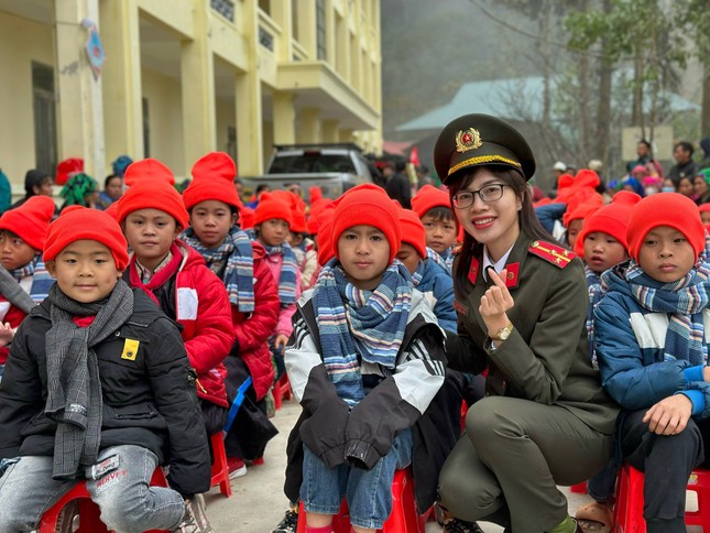 Tuổi trẻ Công an Thủ đô tổ chức hành trình nghĩa tình biên giới tại Hà Giang ảnh 2