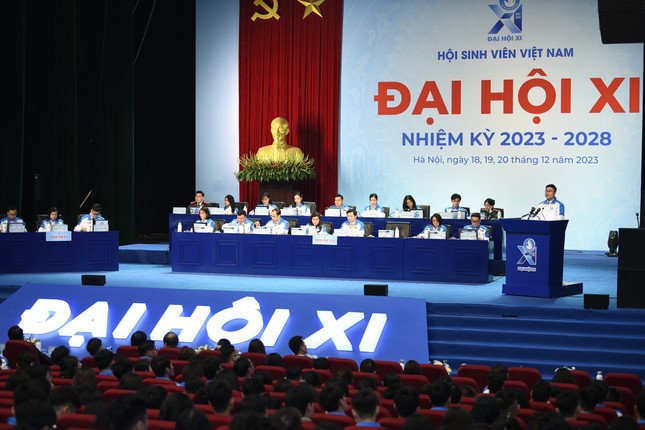 Toàn cảnh phiên khai mạc Đại hội toàn quốc Hội Sinh viên Việt Nam lần thứ XI ảnh 13