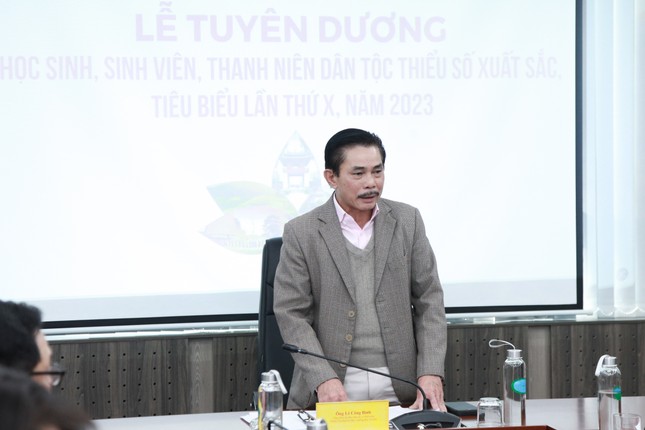 Vinh danh 143 học sinh, sinh viên, thanh niên dân tộc thiểu số xuất sắc ảnh 1