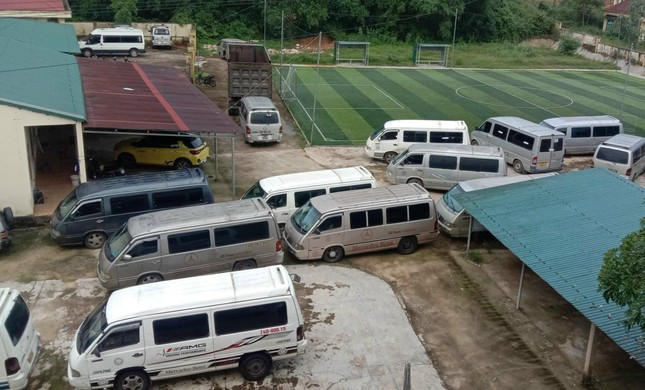 Bắt giữ 15 ô tô tải van vận chuyển gỗ và đường kính lậu ảnh 1