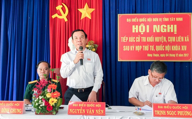 Bộ Chính trị giới thiệu ông Nguyễn Văn Nên để bầu làm Bí thư Thành ủy TPHCM ảnh 2