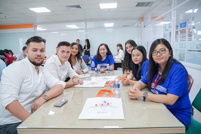 Xét tuyển học bạ 2020 tại UEF: 2 phương thức độc lập, tăng cơ hội vào đại học cho thí sinh ảnh 1