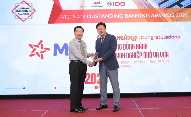 MB được vinh danh 'Ngân hàng tiêu biểu về tín dụng xanh' ảnh 1