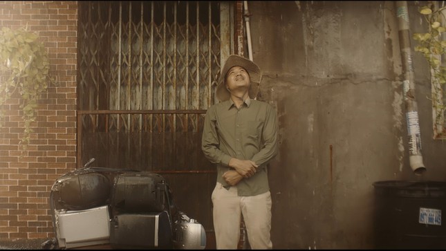 Trà Dr Thanh 'đốn tim' người xem với MV tri ân cha mẹ ngày Tết của Trà Dr Thanh ảnh 3