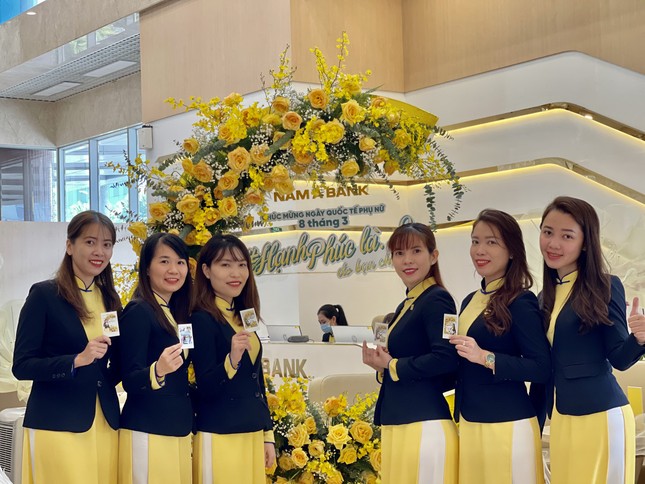 Nam A Bank lan tỏa thông điệp hạnh phúc nhân dịp 8/3 ảnh 3