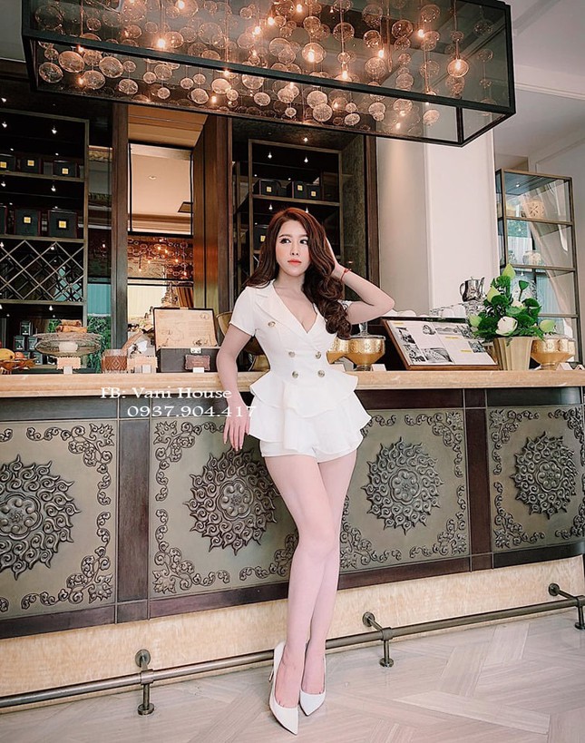 Vani House chia sẻ cách diện áo vest & quần short nữ trẻ hơn đến 5 tuổi ảnh 4