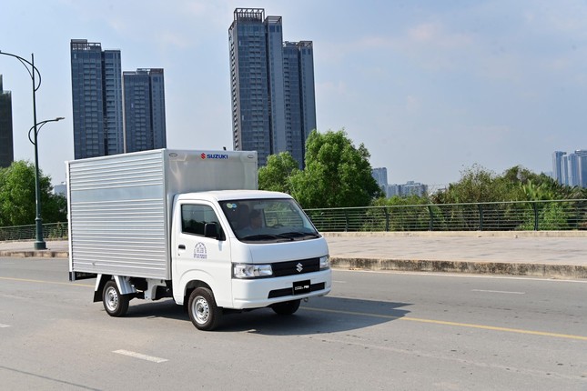 Muôn kiểu ‘khởi nghiệp’ bằng xe tải nhẹ giữa đại dịch Covid-19 ảnh 2