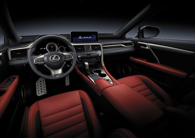 Lexus RX 300 F SPORT: Chỉ 'hào nhoáng' hay 'đáng tiền'? ảnh 3