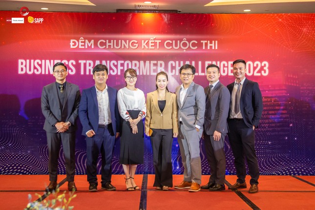 Tỏa sáng tài năng tại đêm chung kết Business Transformer Challenge 2023 ảnh 1