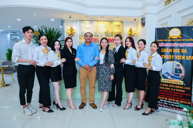Ngành Thẩm mỹ: Chìa khóa khởi nghiệp dành cho các bạn trẻ ảnh 2