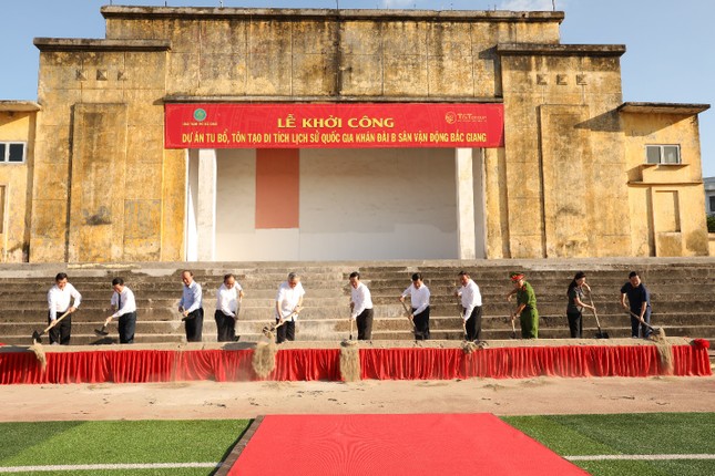 T&T Group tài trợ 15 tỷ đồng tu bổ, tôn tạo di tích cấp quốc gia Khán đài B sân vận động Bắc Giang ảnh 1