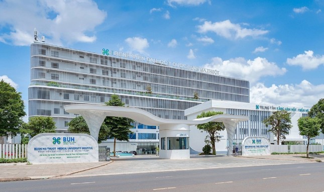BV Đại học Y Dược Buôn Ma Thuột hiện thực hóa hành trình tìm con cho những cặp vợ chồng hiếm muộn ảnh 1