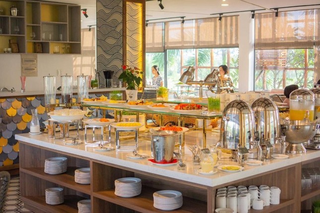 Định hướng mở rộng hợp tác trong lĩnh vực quản lý, vận hành khách sạn, resort của Đông Tây Hospitality ảnh 1