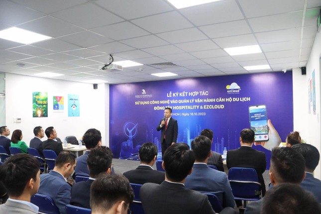 Đông Tây Hospitality và ezCloud ký kết hợp tác sử dụng phần mềm quản lý căn hộ du lịch ảnh 2