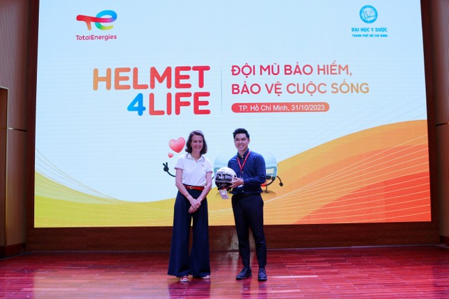 Đại học Y Dược TP Hồ Chí Minh – đơn vị đầu tiên đón nhận chương trình 'Helmet 4 Life' tại Việt Nam ảnh 1