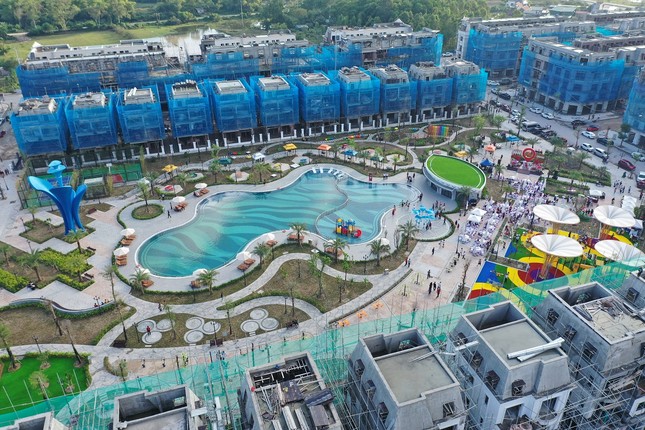 Mục sở thị công viên đẳng cấp và nhà mẫu 'sang xịn' tại Vinhomes Golden Avenue Móng Cái ảnh 2