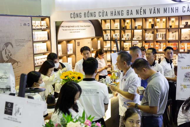 Trung Nguyên E-Coffee – Cộng đồng cửa hàng 3 nền văn minh cà phê Trung Nguyên Legend bùng nổ tại Coffee Expo 2023 ảnh 5