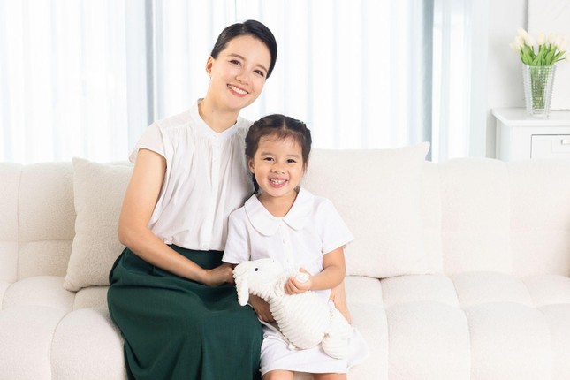 Cùng MC Minh Trang - mẹ 4 con ‘mát tay’ chăm con khỏe, ít cảm ho ảnh 1