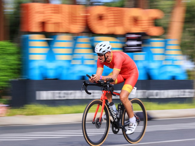 Ấn tượng với những khoảnh khắc 'Best in Me' tại giải đấu IRONMAN 70.3 đầu tiên của Phú Quốc ảnh 4