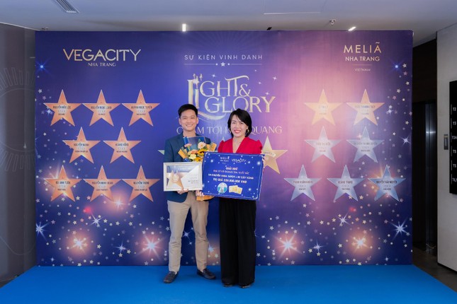Gần 1 tỷ đồng tiền thưởng dành cho đại lý lập kỷ lục doanh số bán hàng Vega City Nha Trang ảnh 2