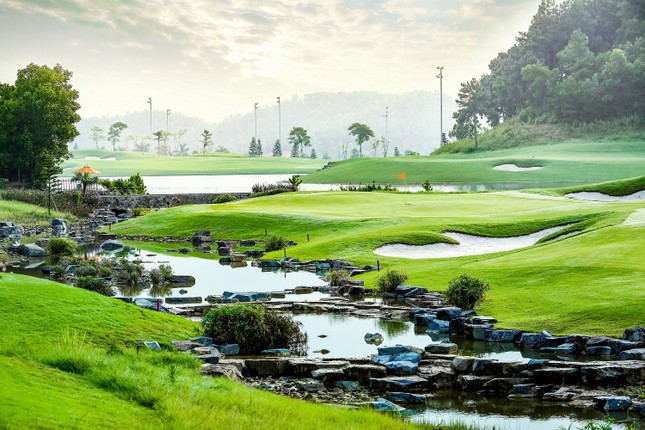 Chiêm ngưỡng vẻ đẹp hai sân gôn nơi tổ chức sự kiện 2023 BRG Golf Hanoi Festival ảnh 3