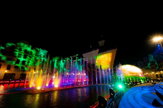 Loạt công trình trọng điểm thành hình, Mega Grand World Hà Nội đếm ngược ngày khai trương đón khách ảnh 5