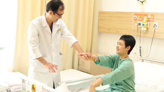 Lần đầu tiên tại Việt Nam, bệnh nhân động kinh có cơ hội khỏi bệnh nhờ phương pháp phẫu thuật mới ảnh 1