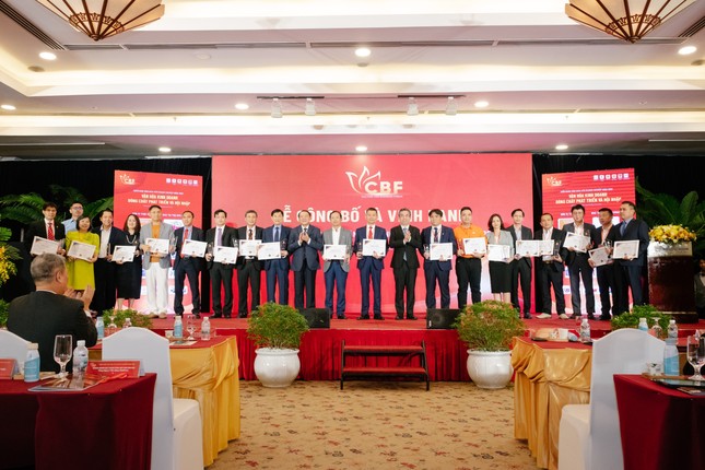 PVcomBank được vinh danh là 'Doanh nghiệp đạt chuẩn văn hóa kinh doanh Việt Nam' ảnh 2