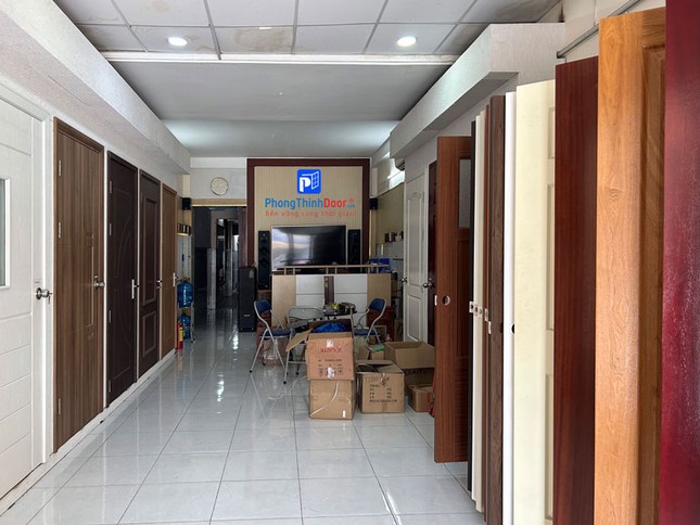 Phong Thịnh Door chuyên sản xuất cửa gỗ và cửa nhựa hàng đầu Việt Nam ảnh 1