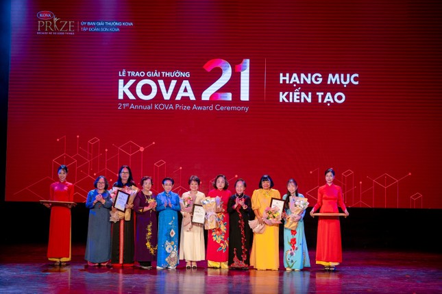 Hành trình biến nồi nước lá gội đầu của mẹ thành giải thưởng KOVA của Phó TGĐ Sao Thái Dương ảnh 2