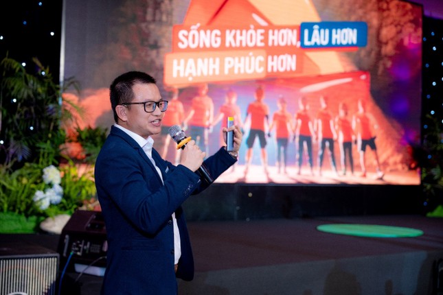 AIA Vitality kết hợp với “cô gái vàng” làng điền kinh trên hành trình kiến tạo cuộc sống KHOẺ hơn cho người Việt ảnh 2