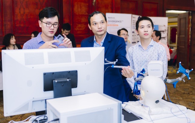 Phẫu thuật ít xâm lấn điều trị thoái hóa cột sống ảnh 3