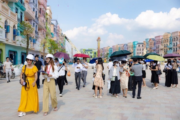 CEO Queen Land: 'Ít có nghề nào tạo đột phá như tư vấn bất động sản' ảnh 3
