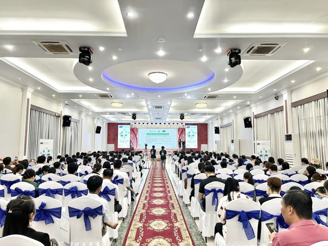 Nhiều nhận xét tích cực từ nhà thuốc và dược sĩ về hội thảo cập nhật kiến thức chuyên môn trong hành nghề dược ảnh 1