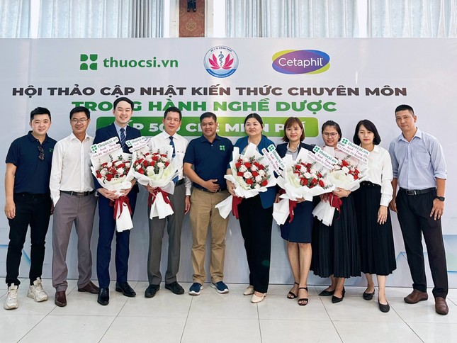 Nhiều nhận xét tích cực từ nhà thuốc và dược sĩ về hội thảo cập nhật kiến thức chuyên môn trong hành nghề dược ảnh 4