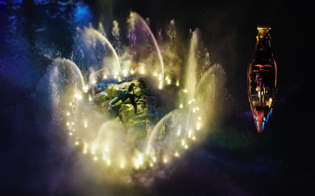 Mãn nhãn với show thực cảnh 3D mapping trên sân khấu thuyền lớn nhất châu Á tại phía Đông Hà Nội ảnh 4
