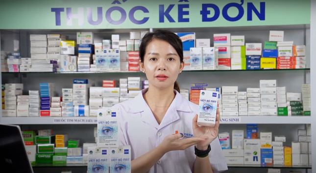 Nguy cơ mất thị lực vì sử dụng thuốc nhỏ mắt sai cách ảnh 2