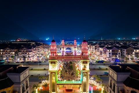 Khám phá tour du lịch đêm cực đã cho giới trẻ Hà thành dịp lễ này ảnh 19