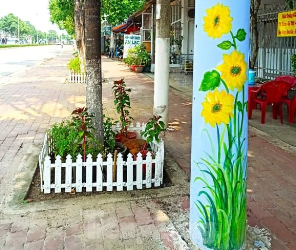 Tuổi trẻ Bình Dương ‘biến hình’ cột bê tông trong ngày Chủ nhật Xanh ảnh 3