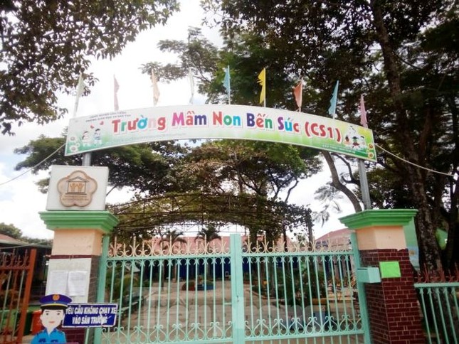 Nữ hiệu trưởng ‘mất tích’ khi bị phát hiện lấy tiền ngân sách tiêu xài ảnh 1