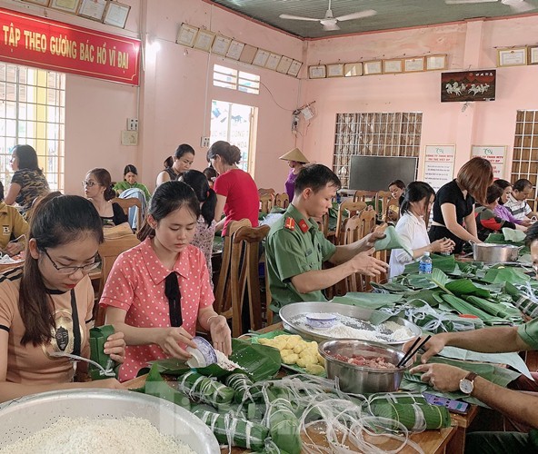 Tuổi trẻ về miền Trung khắc phục sau thiên tai ảnh 2