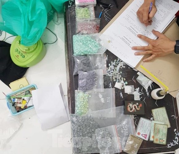 Triệt phá cơ sở sản xuất ma túy ở Bình Dương ảnh 2