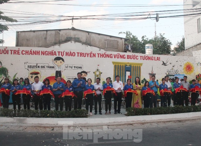 Bình Dương khánh thành hoa viên các Anh hùng lịch sử ảnh 1