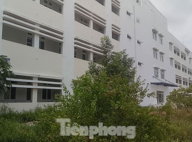 Những bệnh nhân đầu tiền đến điều trị tại bệnh viện trăm tỉ từng bỏ hoang ảnh 5
